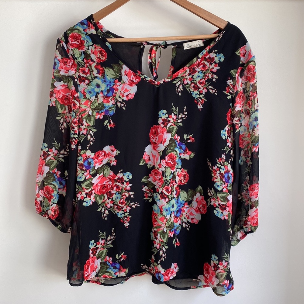 NWOT Floral Top